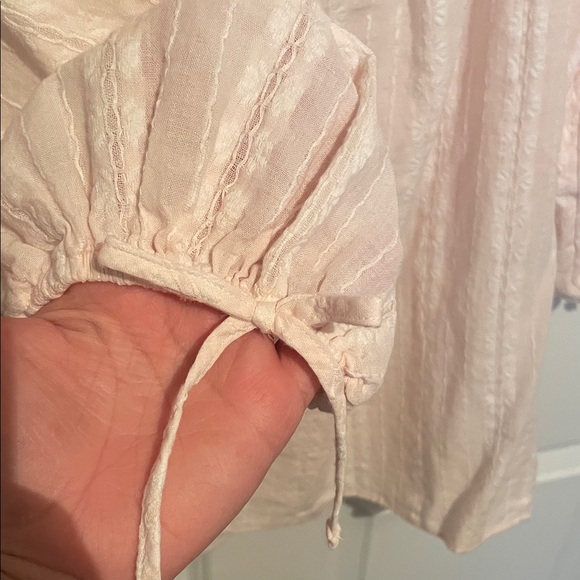 LC Lauren Conrad Blush Pink Blouse with 3/4 length Puff Sleeves EUC Large - Picture 5 of 12
